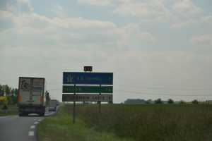 HEADING SOUTH FROM PARIS(024)